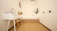 Lemon Hotel