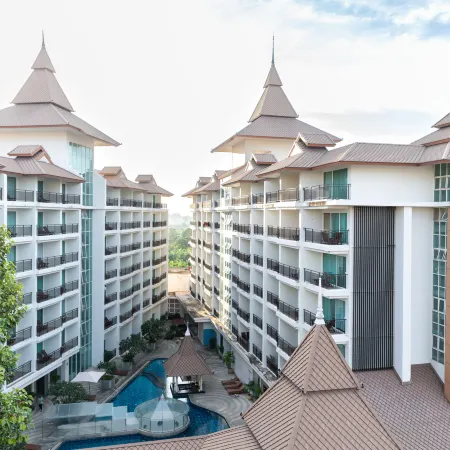 Crystal Palace Luxury Hotel Pattaya
