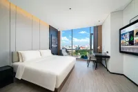 Atour Hotel Oriental High-speed Railway Station Hotel a Dongfang