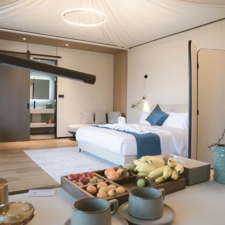 Fengcong Luxury Tent Homestay