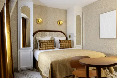 Hotel des Carmes by Malone Hotel in zona Archaeological Crypt of Notre-Dame Cathedral