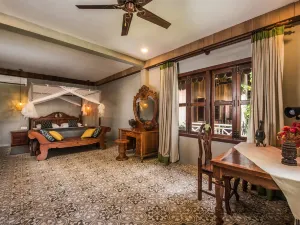 Phum Khmer Lodge - Village Cambodian Eco-Lodge