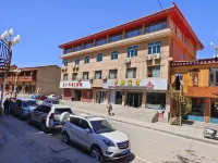 Luqusana Hotel Hotels near Red Stone Cliff