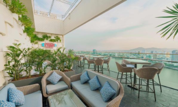 3. 윙크 호텔 다낭..