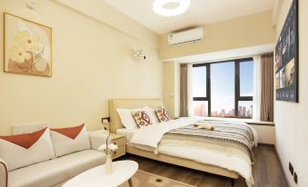 Luchen INS Cinema Hotel (Taohuatan)