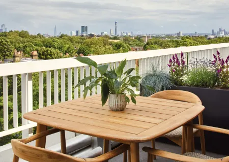 London Marriott Hotel Regents Park Отели рядом с достопримечательностью «Хайгейтское кладбище»