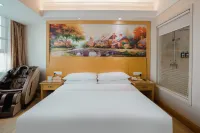 Vienna Hotel (Dongguan Tangxia High Speed Railway South Station) Hotel a 