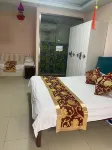 Ewenki Qi Xinyuan Hotel