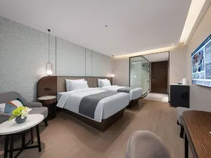 Yitel Collection Hotel (Shijiazhuang Railway Station West Plaza)