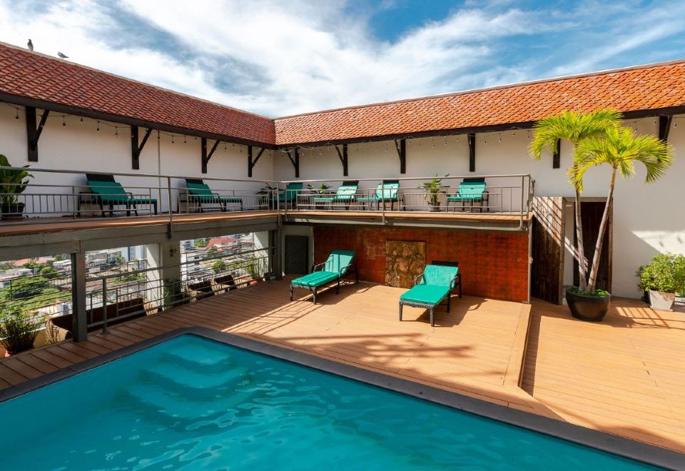 피나클 룸피니 파크 호텔