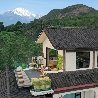 Nell Hefengting · Yichuan Fengyue | View Snow Mountain Ancient City Panorama Hotel Hotels near Lashi Lake