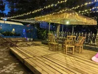 Brzin Yueke Yijia Yard Station (Zhong 'e Old Wharf Fengqing Street Branch)