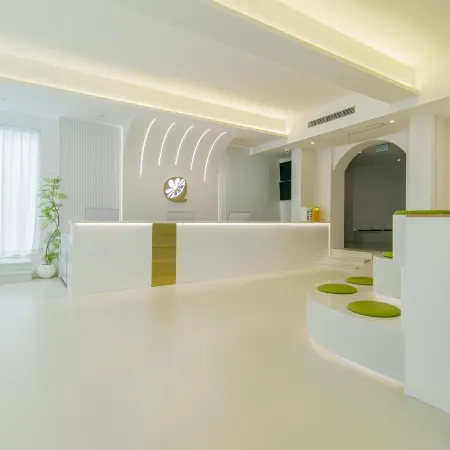 Qingyou Sharing Hotel (Monument to the people's Liberation Store