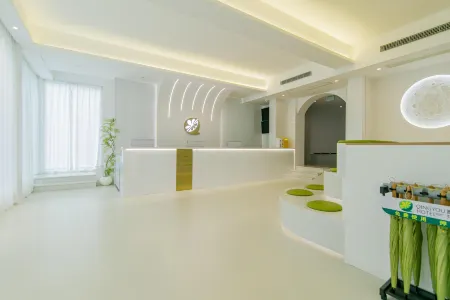 Qingyou Sharing Hotel (Monument to the people's Liberation Store