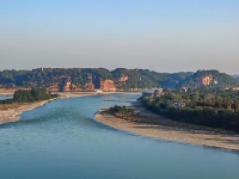 Land Scape Youth River View Hotel Hotels in Leshan