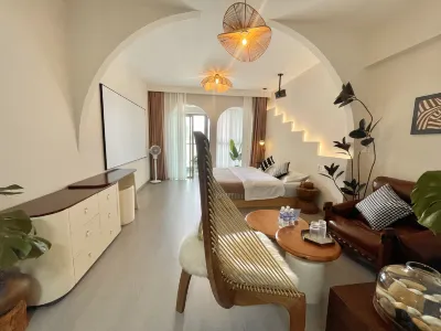 Hua Su Homestay (Kunming Yan'an Hospital Qicai Gate) Hotels near Southwest Forestry University Bailong Campus