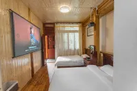 Tengchong Huaxi Fengling Scenic Inn (Heshun Ancient Town Branch) Hotels near Heshun Alley