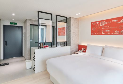 트레블로지 스위트 부산 센텀 로비