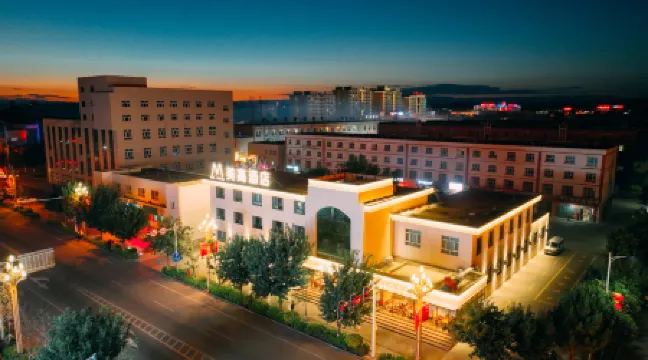 MGL HOTEL Отели в г. Карамай