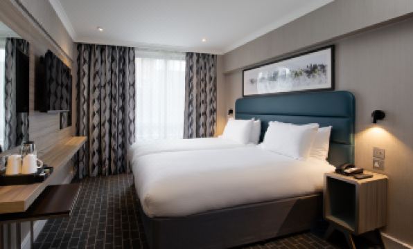 City Sleeper at Royal National Hotel