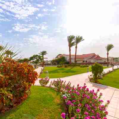 Pickalbatros Dana Beach Resort - Aqua Park Hotel Exterior