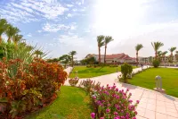 Pickalbatros Dana Beach Resort - Aqua Park