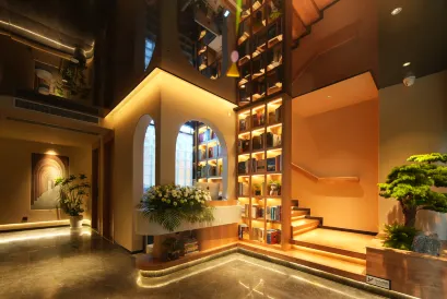 Loushiyouming Homestay (Changsha Wu Yi Square IFS)