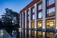 Wolian Huayin Hotel in Xinduqiao Hotels near Miles Corridor