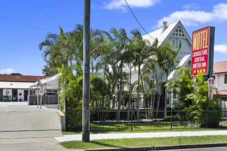 Caboolture Central Motor Inn, SureStay Collection by BW Отели в г. Кабулчер