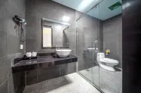 Xingning Yaduo | Light Luxury Tea Art Cinema Design Hotel (Xingning People's Hospital Branch)