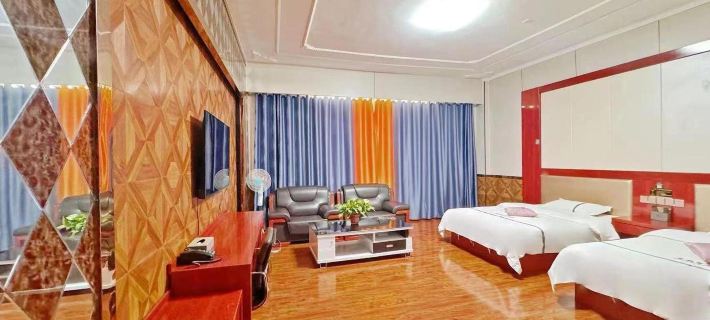 Golmud Longpeng Business Hotel Hotels in Golmud