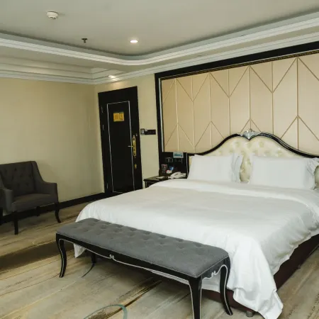 Tiancheng  International Hotel (Neijiang Wanda High-speed Railway Station)