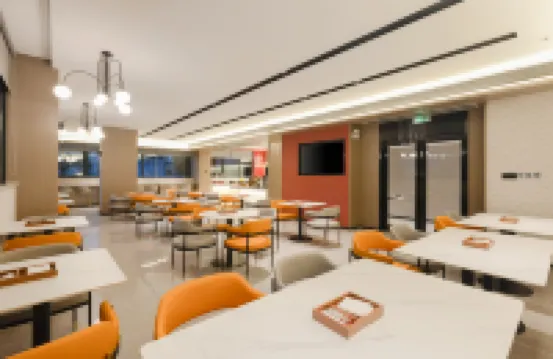 Borrman Hotel (Nanning Chaoyang Baisheng Pedestrian Street Plaza Third Street Two Lane Branch)