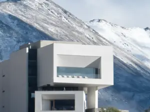 Top 5 Premium Hotels in Deqin