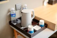 Home Inn (Huayin Huashan Scenic Area Branch)