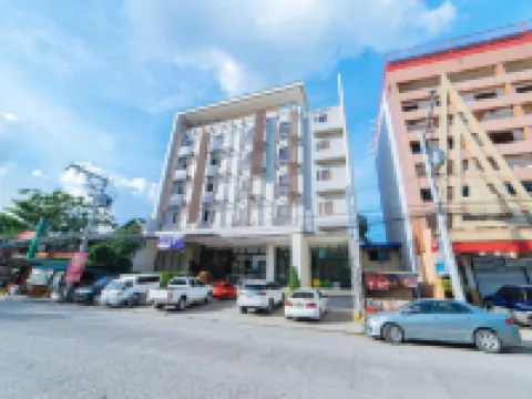 RedDoorz Plus @ Roxas Street Davao Hotels in Davao City