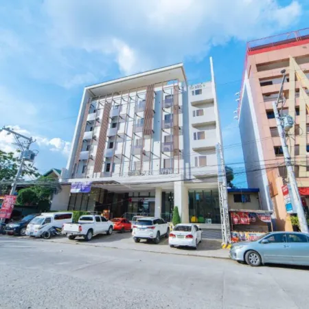 RedDoorz Plus @ Roxas Street Davao