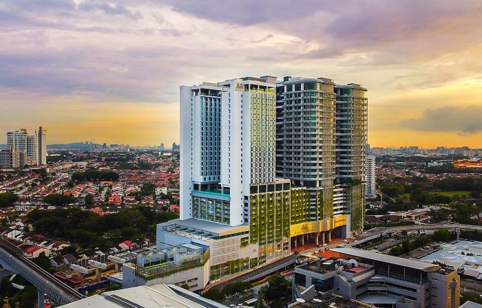 M World Hotel