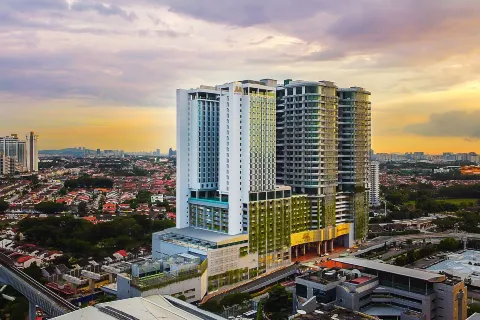 M World Hotel