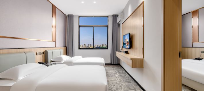 Yangzhou Xihu Spring Hotel (Slender West Lake) Отели в г. Янчжоу