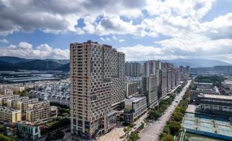 Hongdu Hotel (Kunming South High-speed Railway Station University Town)