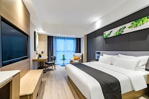 IU Hotel (Kaifeng Qingming Shanghe Garden Gulou Square Store)