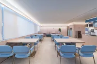 HanTing Hotel (Yichun Zhuoyue Wanxiangcheng Beishan Park)