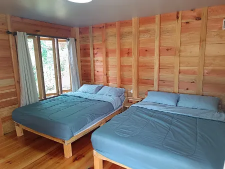 InthanonSukhumthip Homestay Отели рядом с достопримечательностью «Mork Fa Waterfall»