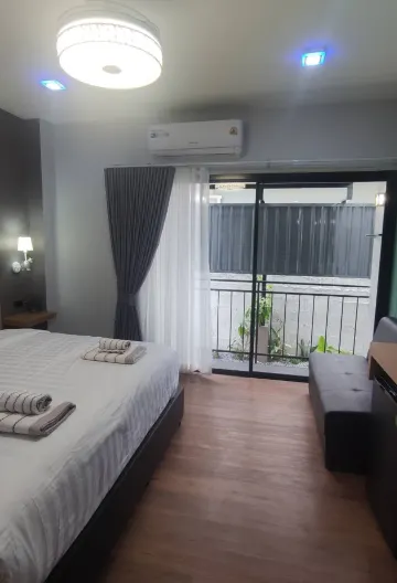 ห้องมาตราฐาน เตียง 6 ฟุต