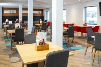 Holiday Inn Express STEVENAGE by IHG - breakfast