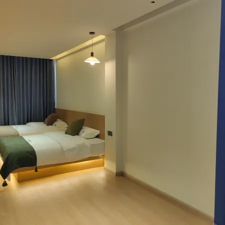 Jiangpan Courtyard Homestay (Menglie Lake Wetland Park)