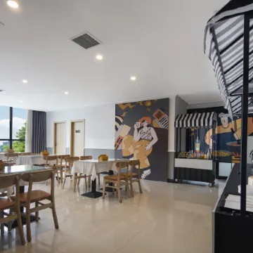 Mcsrh Hotel(Chongqing Monument to the people's Liberation Pedestrian Street)