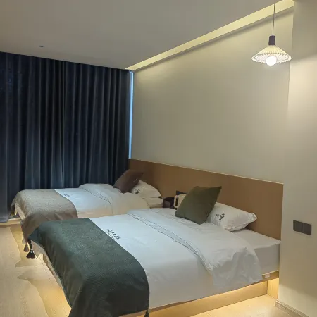 Jiangpan Courtyard Homestay (Menglie Lake Wetland Park)