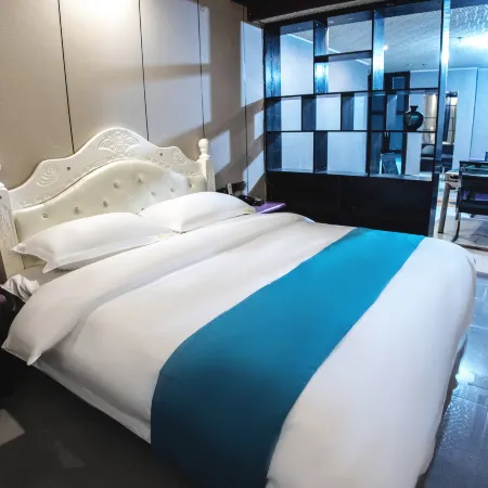 Haitang Hotel (Neihuang Park Experimental Middle School)